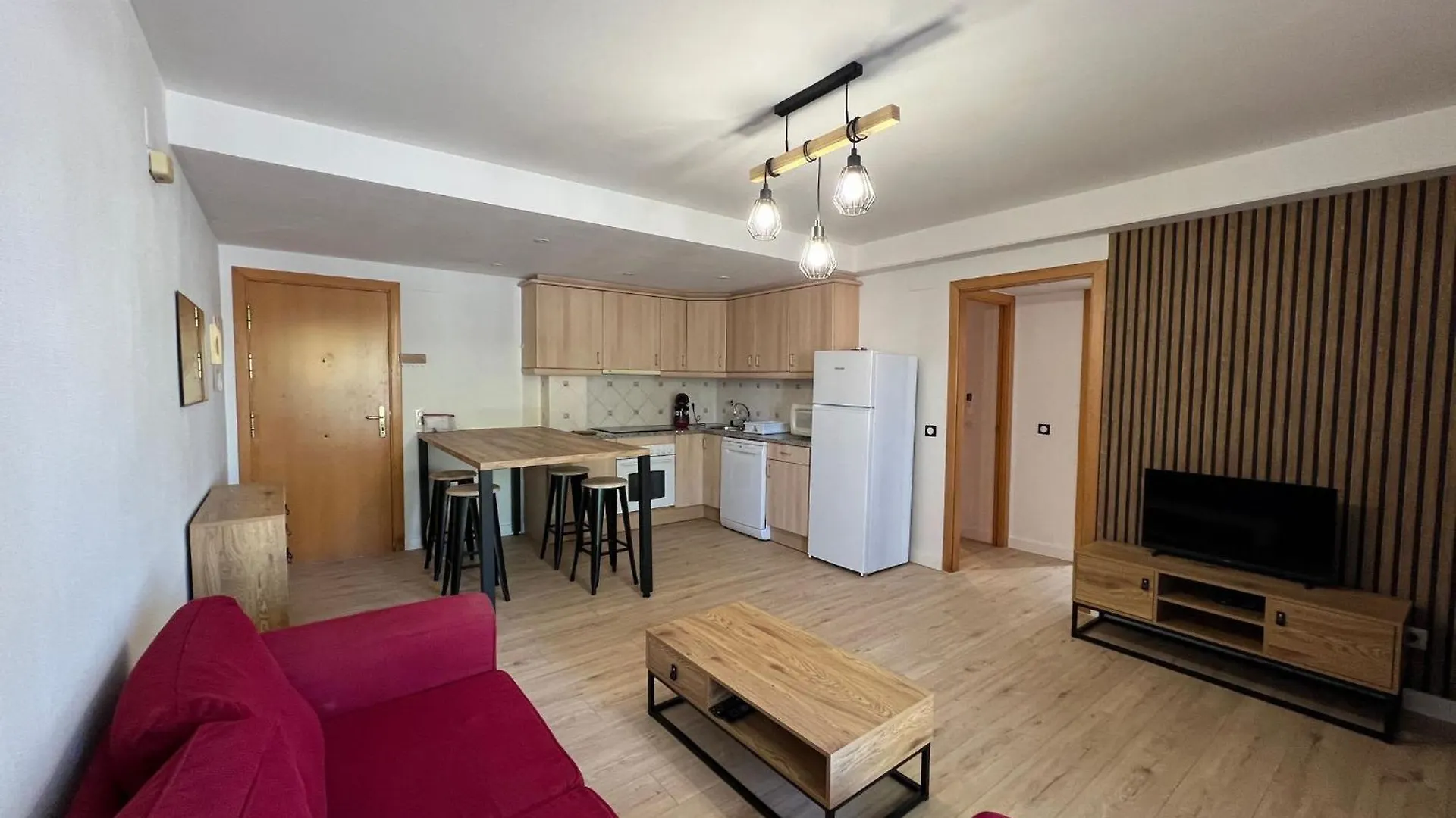 Apartamento En Zona Tranquila De Empuriabrava Av-55