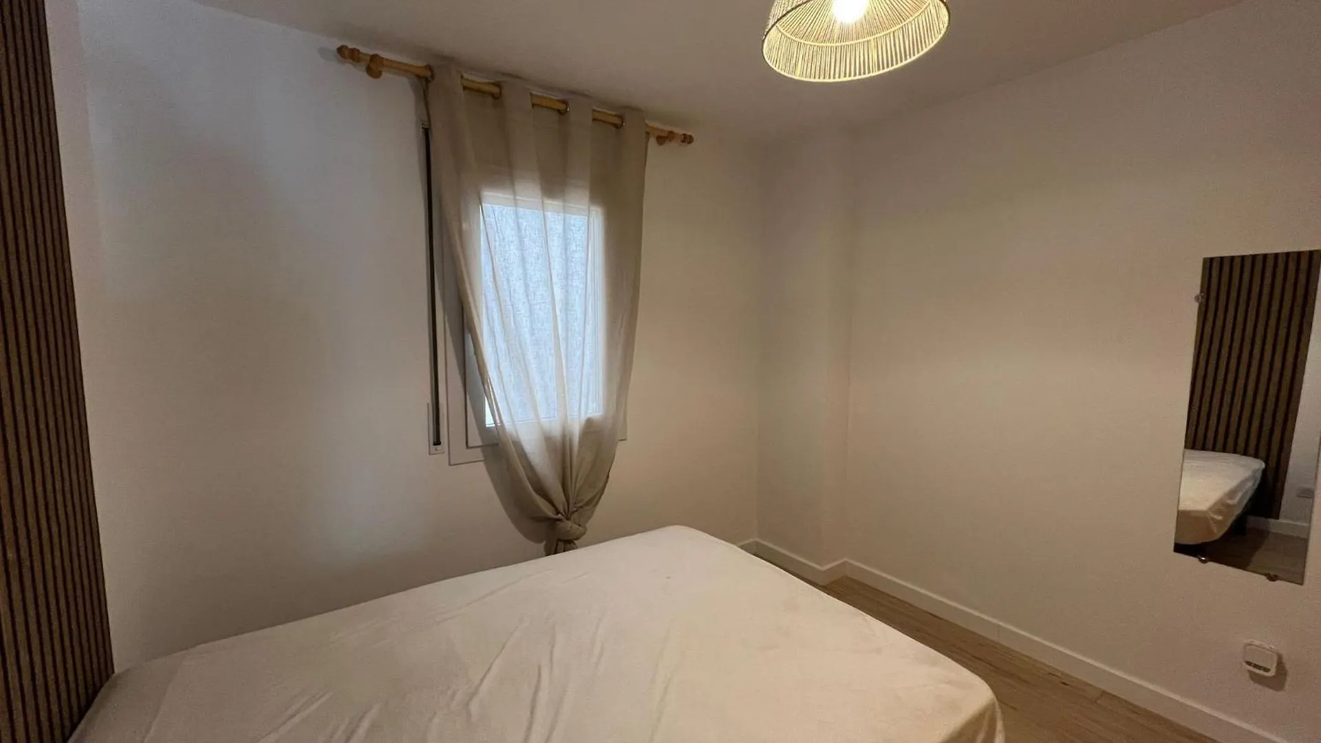 Apartamento En Zona Tranquila De Empuriabrava Av-55